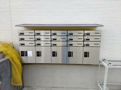 宅配ボックス付ポストです！