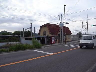 鳥居本駅