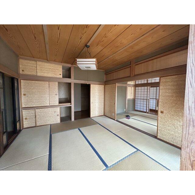 各和室に独立した収納スペースがあり、部屋をすっきり保てます