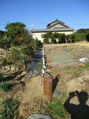 隣地の境界付近を写す