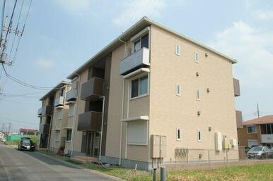 エントランスはオートロック仕様です。