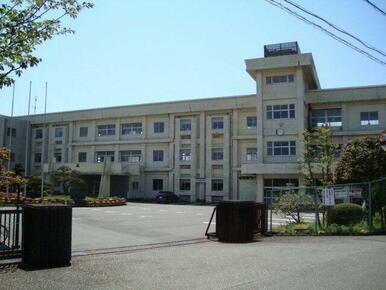 裾野市立富岡中学校