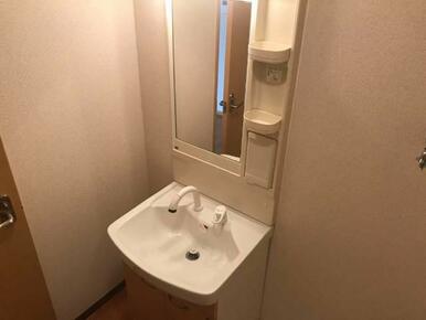 洗髪洗面化粧台