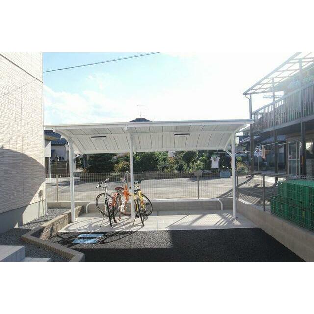 屋根付き駐輪場