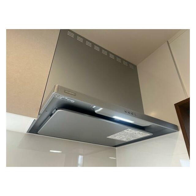 レンジフード新品交換済み