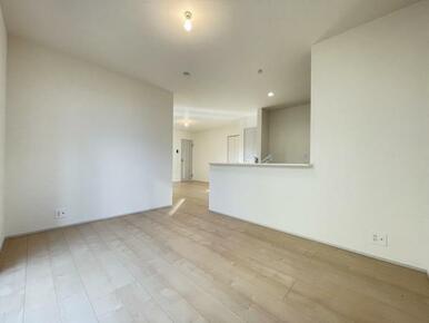 リビングは家族みんなが集まり何気ない出来事も気軽に話せる明るい空間＾＾