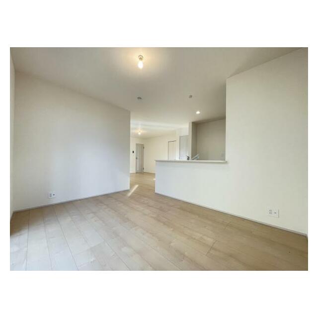 リビングは家族みんなが集まり何気ない出来事も気軽に話せる明るい空間＾＾