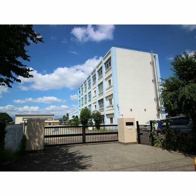 大和市立　草柳小学校