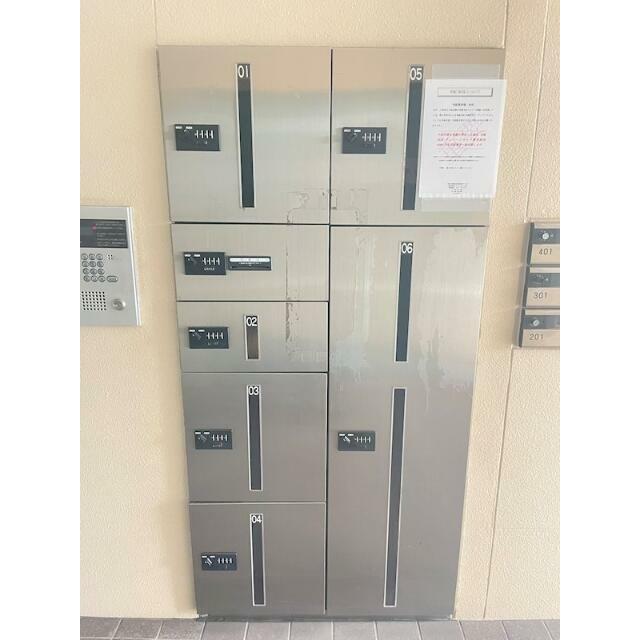 宅配ボックス完備！