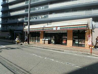 セブンイレブン大明石町
