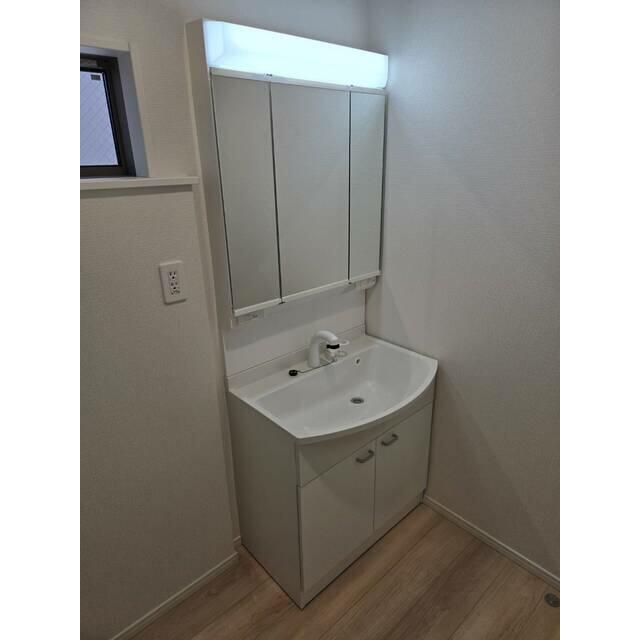 シャワードレッサー付き