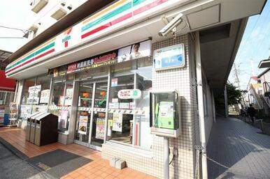 セブン‐イレブン　横浜六角橋店