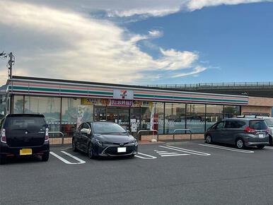 セブンイレブン高松中間町店