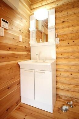 洗面化粧台シャンプードレッサー