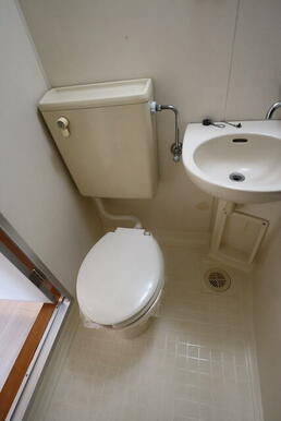 トイレ　他号室参考写真