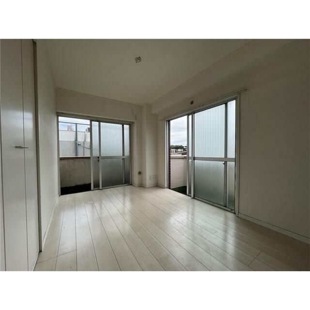 ２面バルコニー