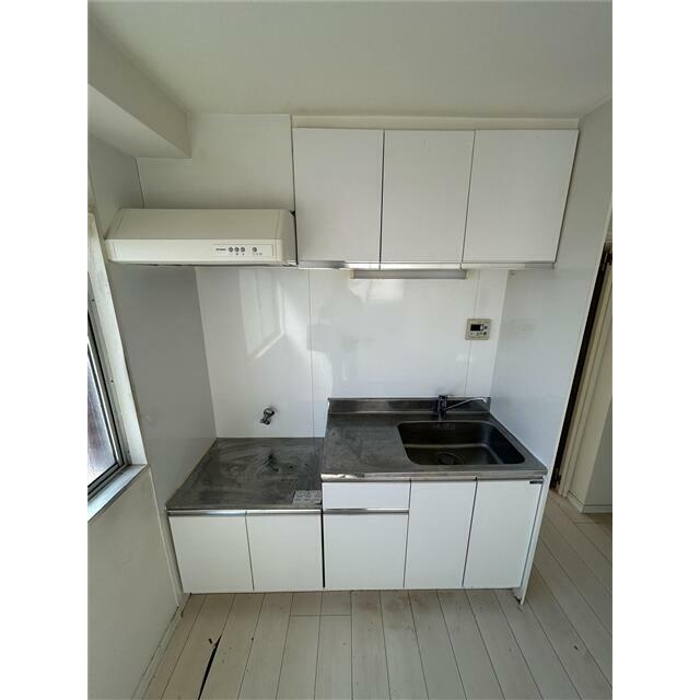 ガスキッチン（窓有り）