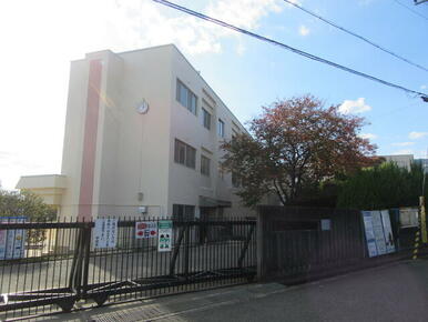 橋本市立城山小学校