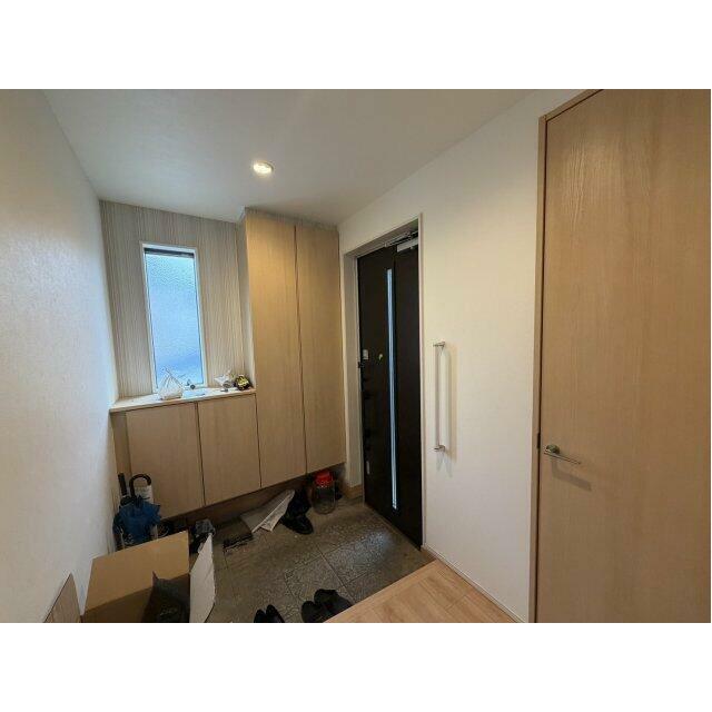 シンプルで使いやすい玄関です