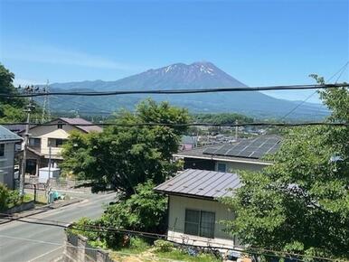 2階からの岩手山