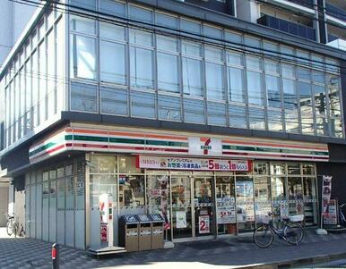 セブンイレブン横浜鶴見豊岡町店