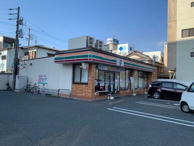 セブンイレブン豊川諏訪２丁目店