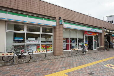 ファミリーマート清瀬駅前店