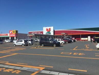 ユニバースニュータウン店（約2150ｍ・徒歩27分）