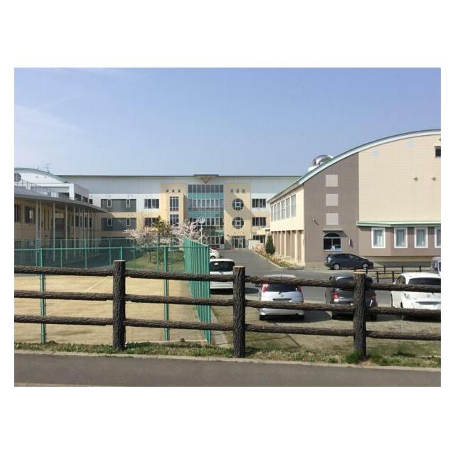 白山台中学校（約960ｍ・徒歩12分）