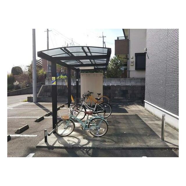 屋根付き駐輪場