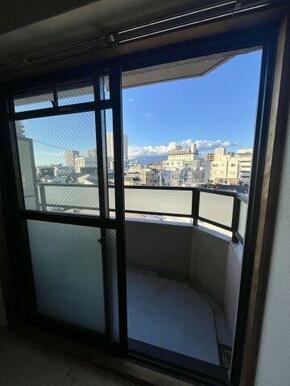 バルコニーがあります