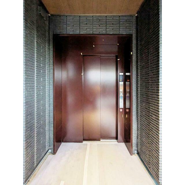 【エレベーター】エレベーターがございますので、重い荷物を持っている時でも安心です。