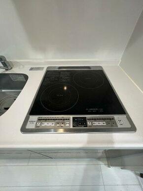 ＩＨコンロは２口です（※写真は同間取り1階のお部屋）