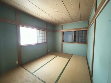 落ち着いた雰囲気の和室付きです