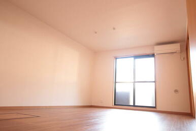 明るい印象のリビングです！