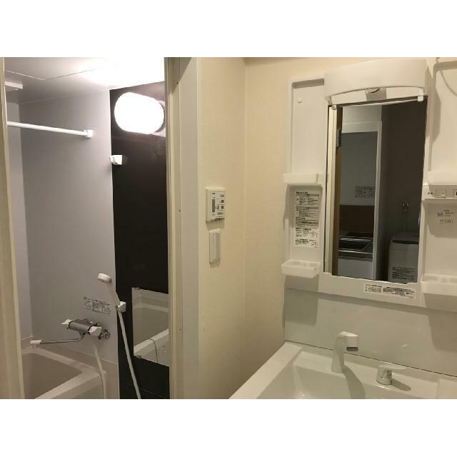 洗面所のスペースが脱衣所にもなってます