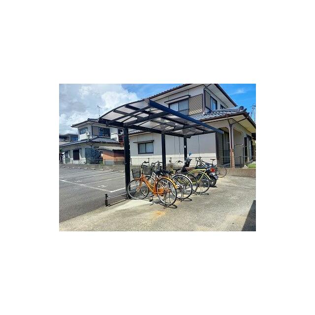 屋根付き駐輪場