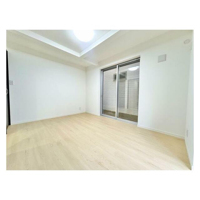 1F洋室(約5.8帖の洋室です)