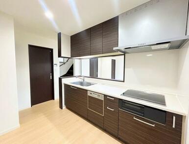 キッチン(カウンターキッチンはクリーニング済みです)