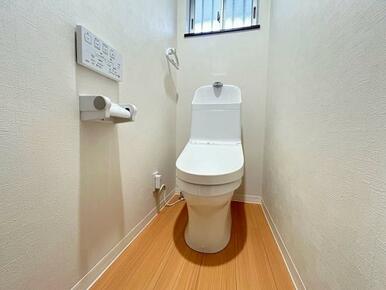 トイレ(1階、2階新品交換済です)