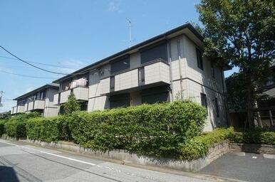 積水ハウスのファミリー型シャーメゾン。全室角部屋の計４世帯。