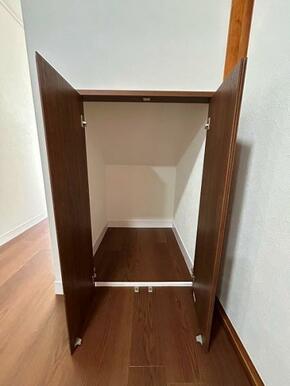 「廊下」全建具の交換を行いました。