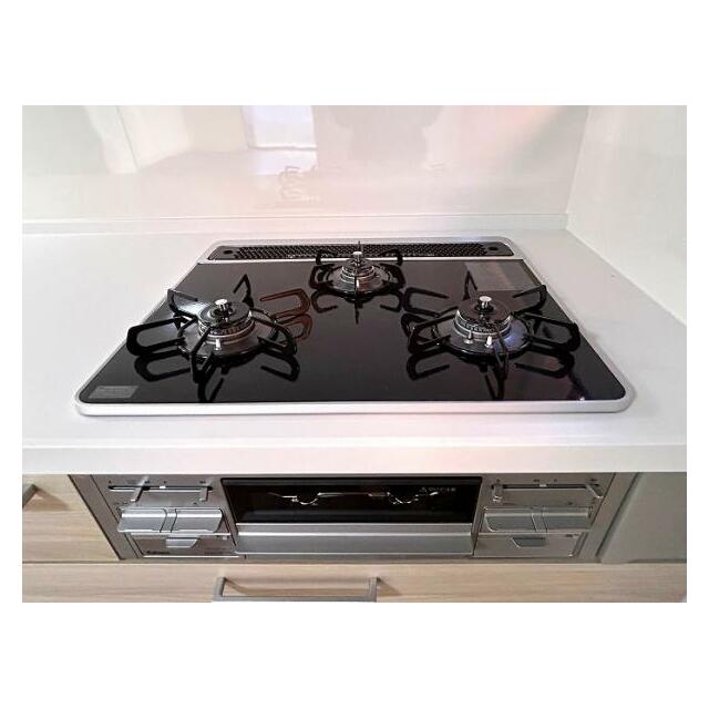 「３口コンロ」グリル付きで並行してお使いいただけます