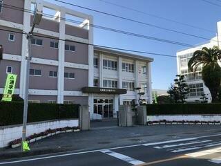松前中学校　徒歩15分