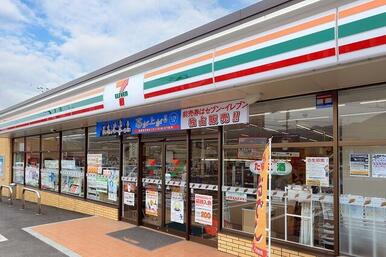 セブンイレブン 八幡町上津役西3丁目店