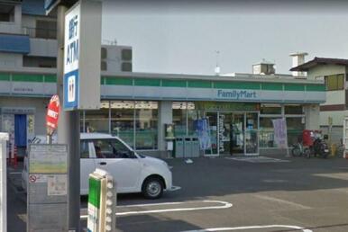 ファミリーマート