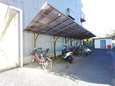 屋根付き駐輪場