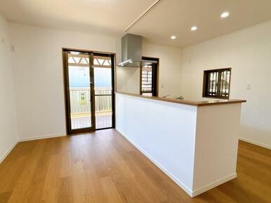 キッチンはリフォームで対面に変更しました