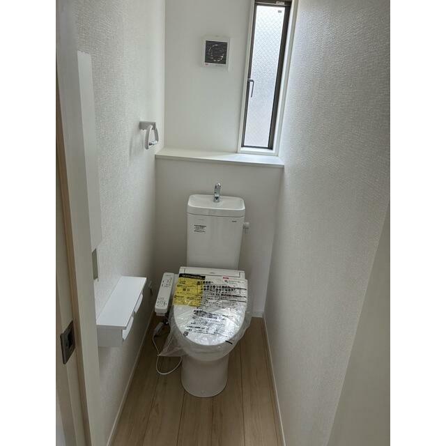 お気に入りのカバーやマット、スリッパを置いて快適空間に