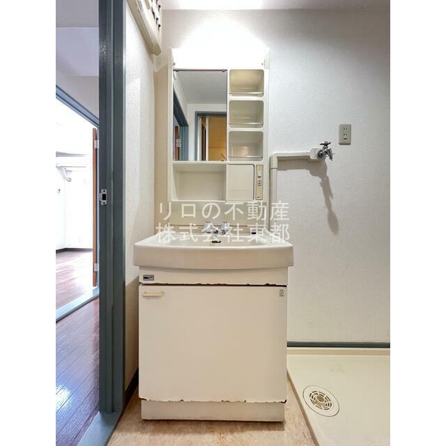 独立洗面台なら落ち着いて身支度ができます☆